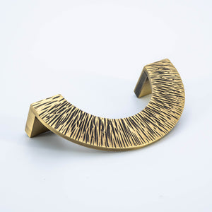 
                  
                    Neoma - Sleek Curved Antique Brass Modern Cabinet Pull
                  
                