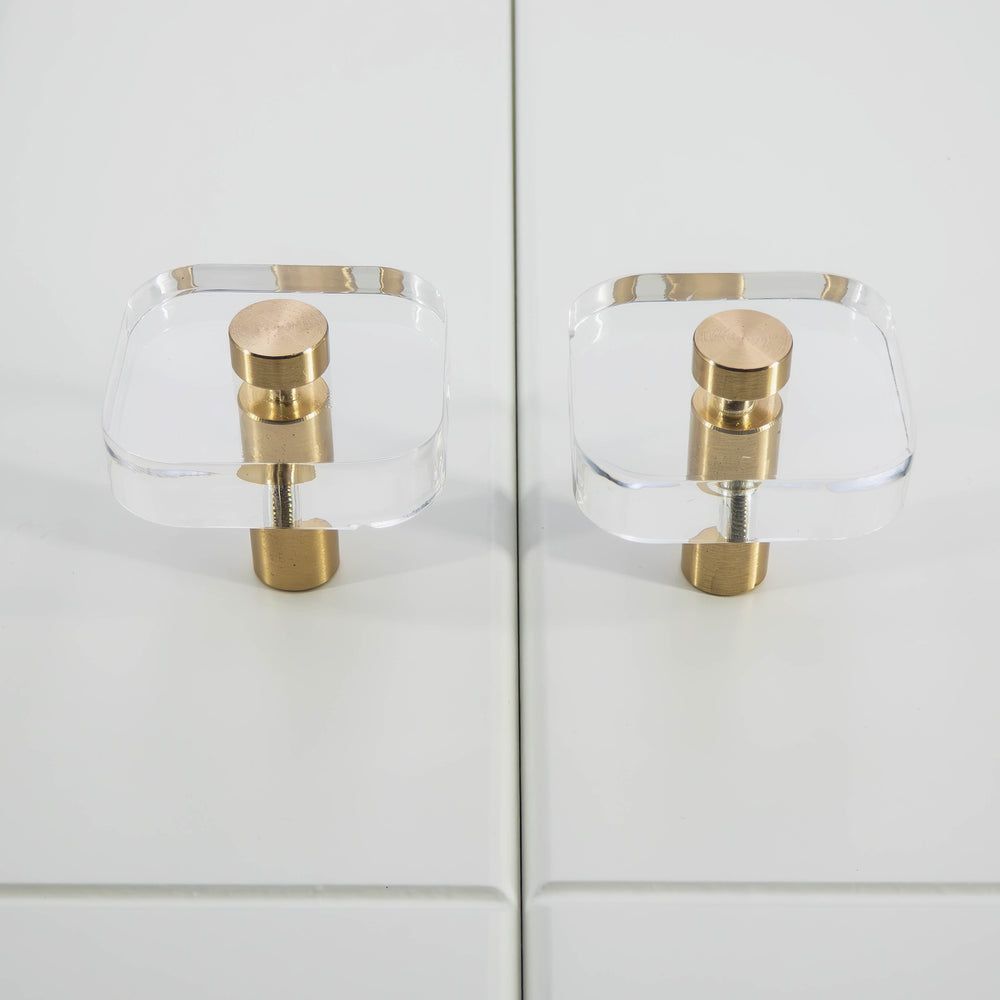 
                  
                    Akryl - Clear Acrylic and Brass Cabinet T-Bar and Pull
                  
                