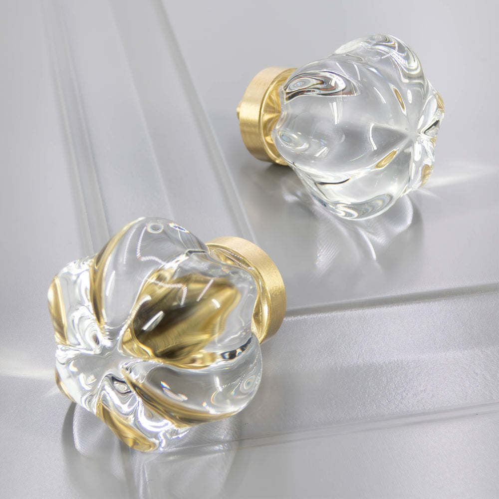 
                  
                    Fiore - Glass Cabinet Knob
                  
                